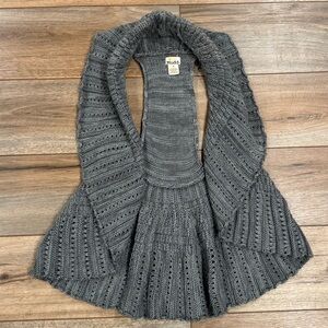 MUDD Vintage Boho Style Knit Gray Crochet Sweater Vest | Size Medium